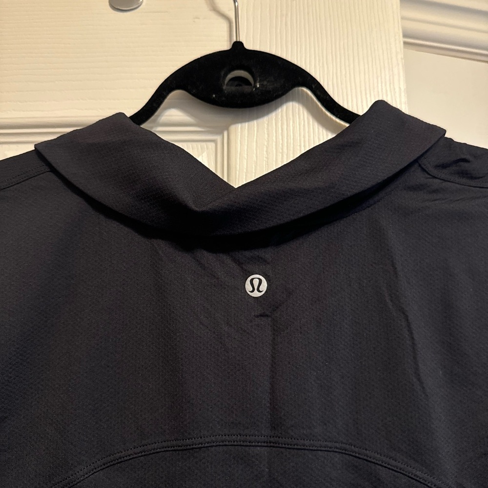 Women's Lululemon Golf Tee - Picture 5 of 5